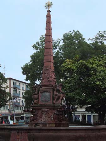 Foto Platz vor Liebfrauenkirche
