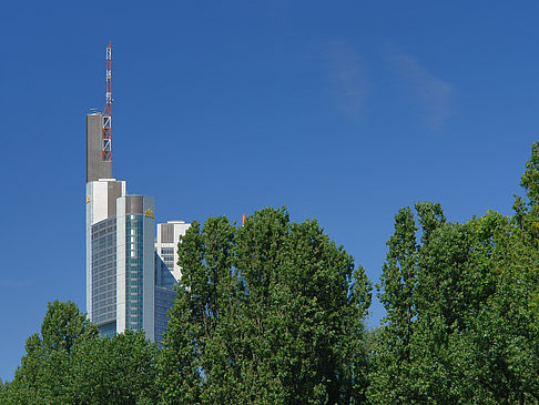 Fotos spitze vom commerzbanktower | Frankfurt am Main