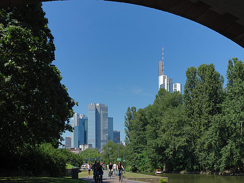 Foto Blick auf Commerzbank