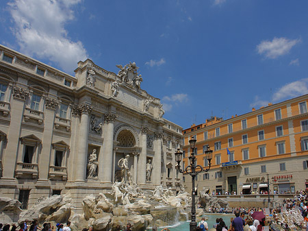 Menschen am Brunnen - Latium (Rom) (Rom)