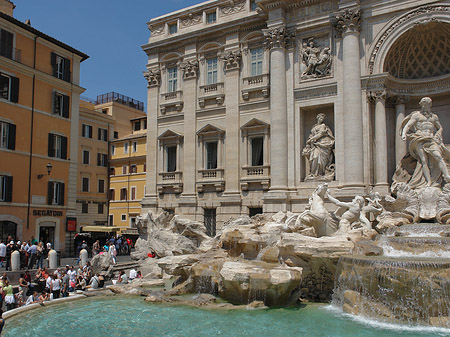 Menschen am Brunnen - Latium (Rom) (Rom)